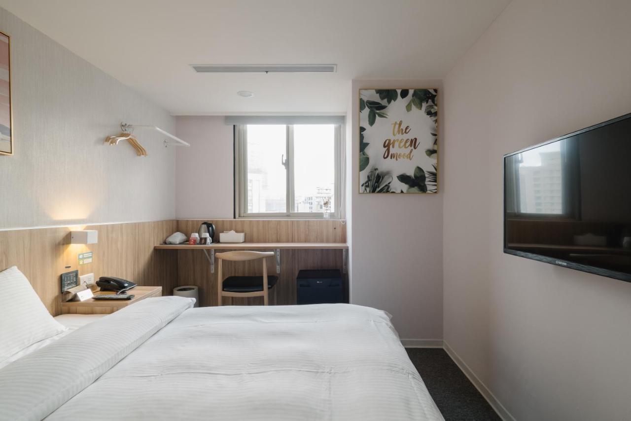Hotel Attic Тайбей Екстер'єр фото