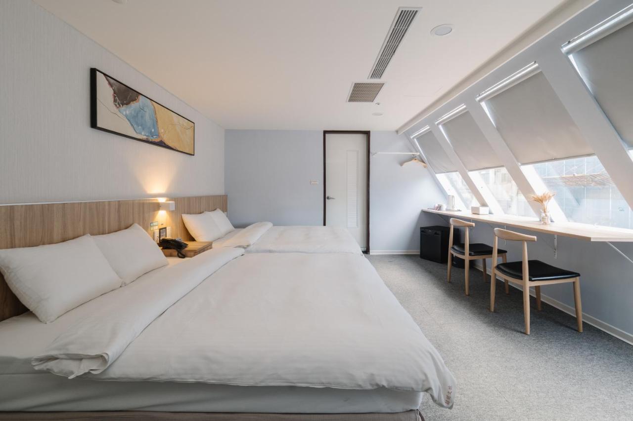 Hotel Attic Тайбей Екстер'єр фото