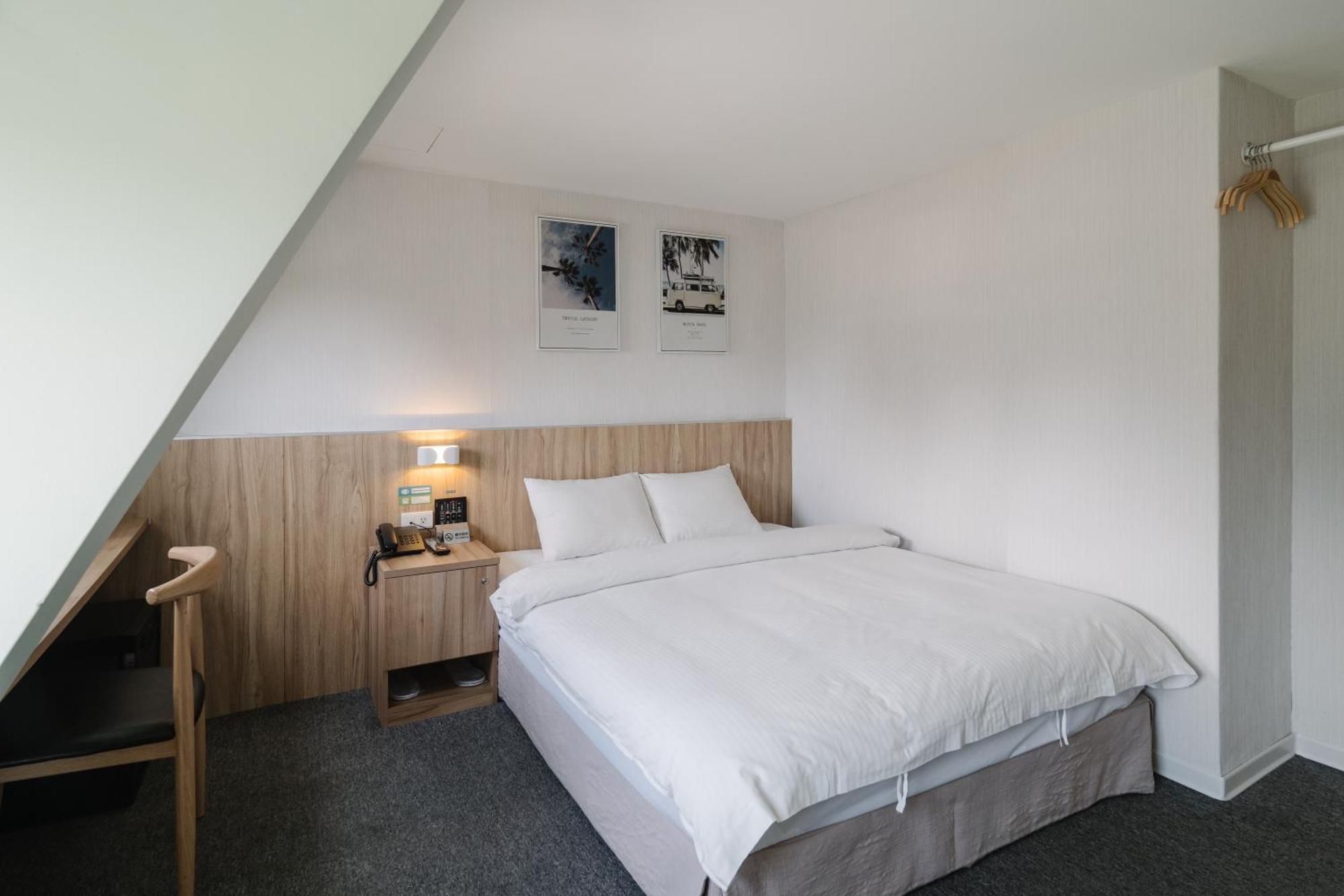 Hotel Attic Тайбей Екстер'єр фото